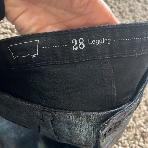 Levi’s halographic Jeggings size 28 - Picture 4 of 8